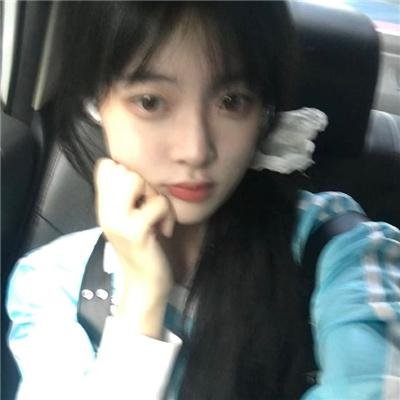 斯文医生脸红红追着老婆哄